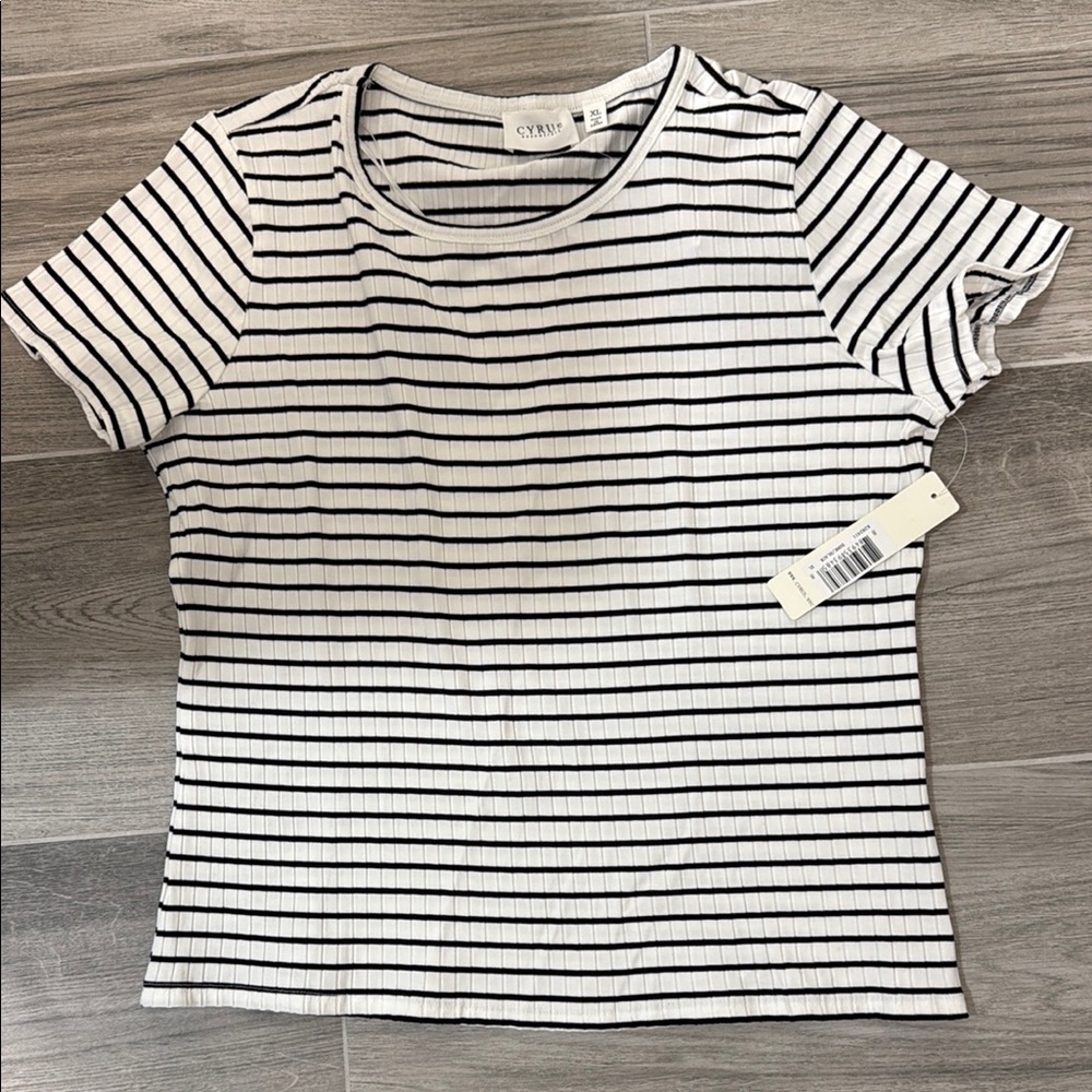 NWT Cyrus Top
